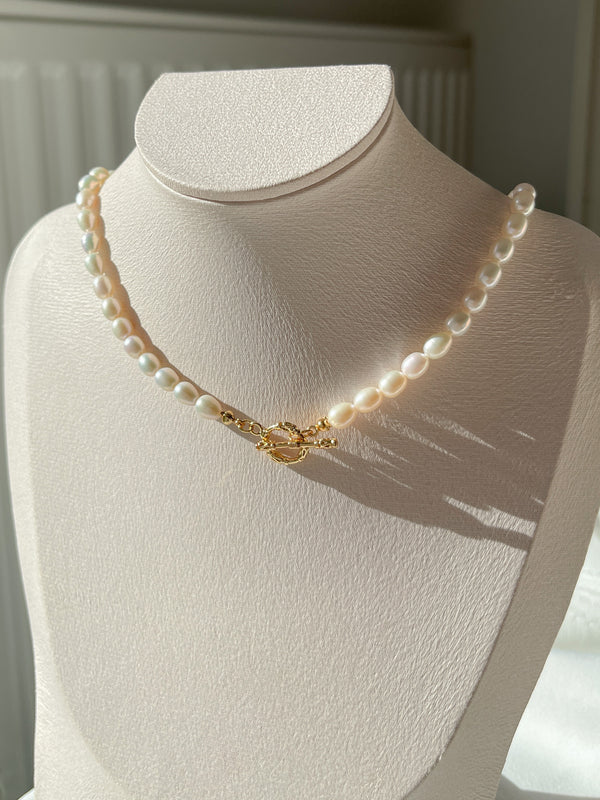 Sofia Pearl Choker